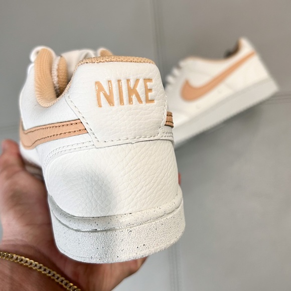 ๐ค๐๐ฅ New Nike Sportswear White Tan Swoosh - Picture 3 of 3